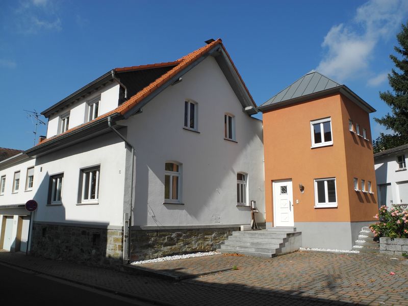 Hofheim- Am Kapellenberg - Altbaucharme trifft Moderne - exklusives EFH in bester Lage ,
